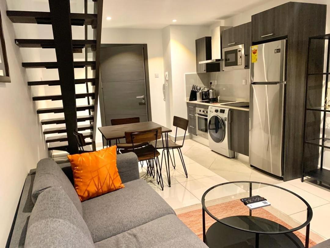 One Bedroom Apartment At A Embassy Gardens Cantonments Akra Dış mekan fotoğraf