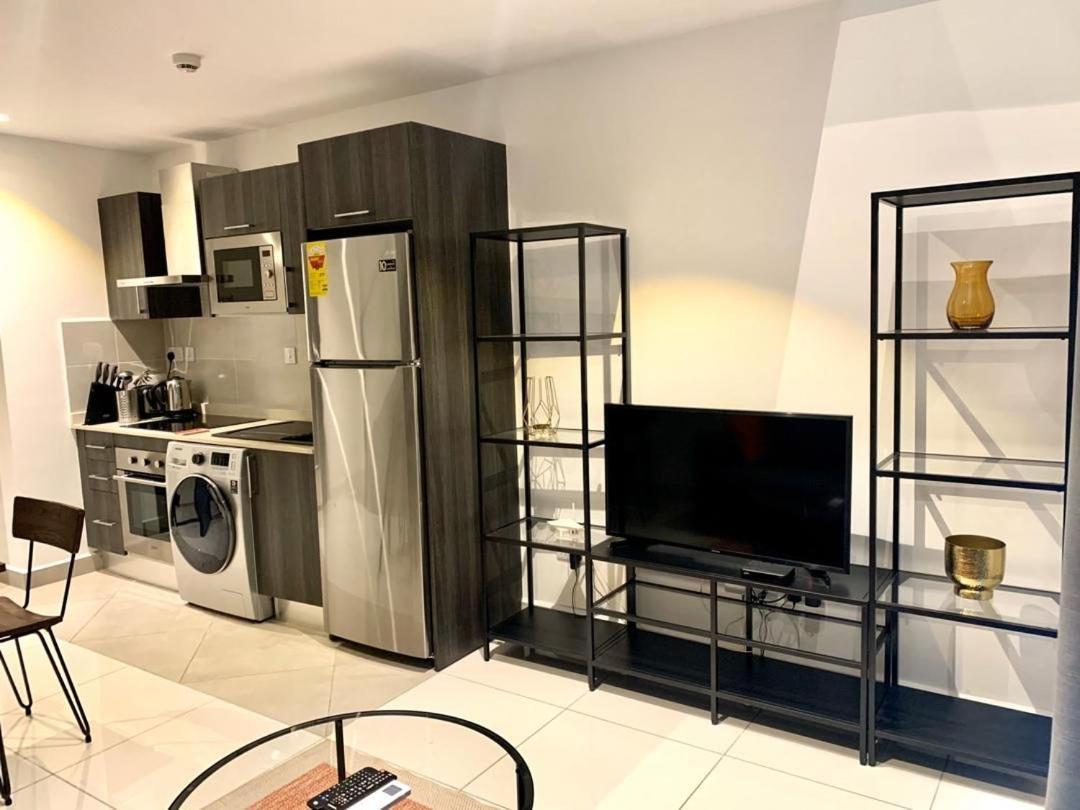 One Bedroom Apartment At A Embassy Gardens Cantonments Akra Dış mekan fotoğraf