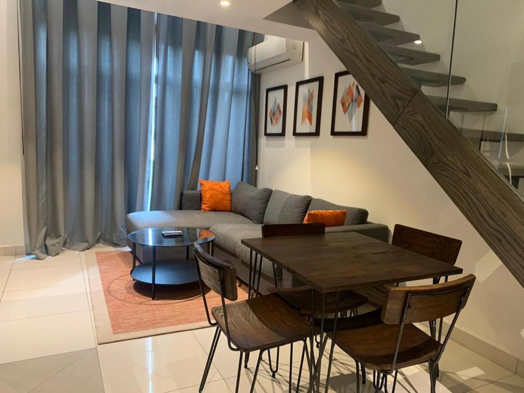One Bedroom Apartment At A Embassy Gardens Cantonments Akra Dış mekan fotoğraf