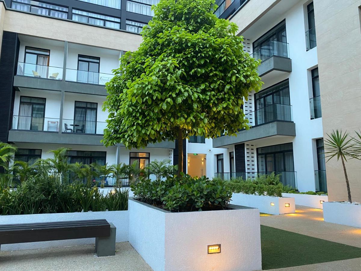 One Bedroom Apartment At A Embassy Gardens Cantonments Akra Dış mekan fotoğraf